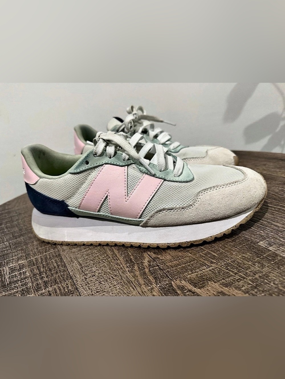 New Balance 327 Women's Sneakers Pink White US 10